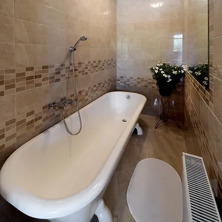 Eden Garden Apartment *
